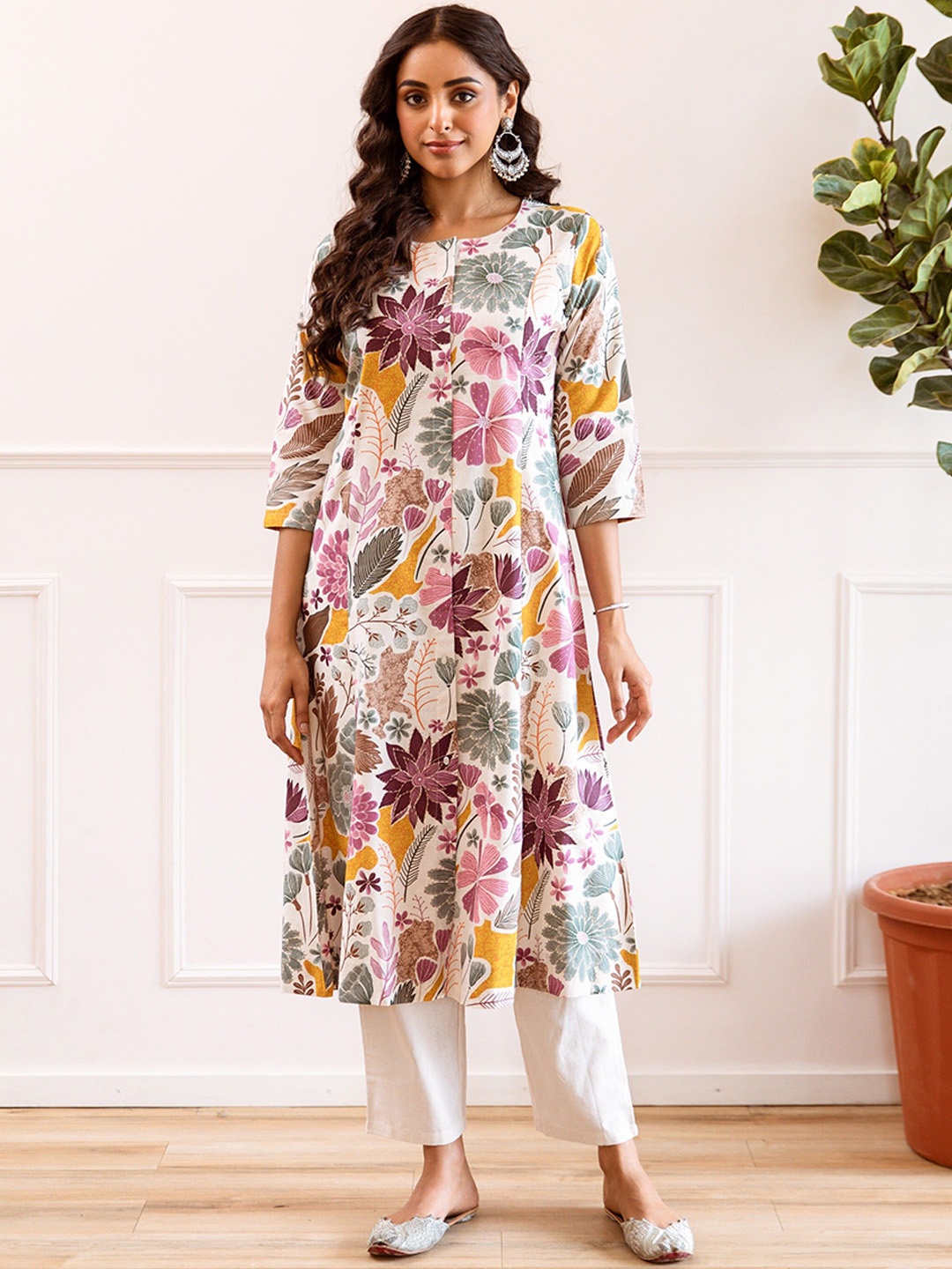 

INDYES Floral Printed Pure Cotton Anarkali Kurta With Trouser, White