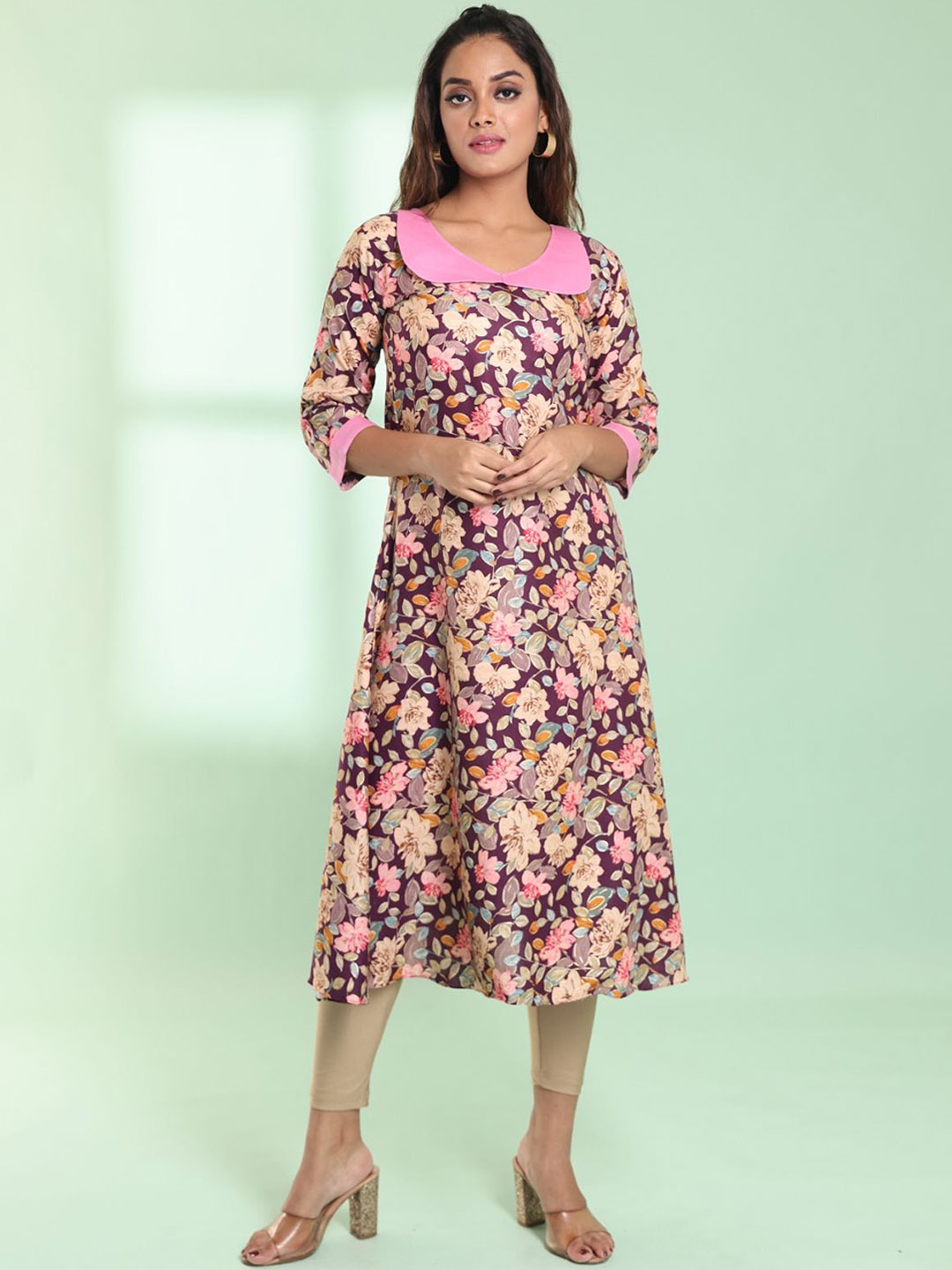 

Charukriti Floral Printed Peter Pan Collar Three-Quarter Sleeves A-Line Kurta, Purple