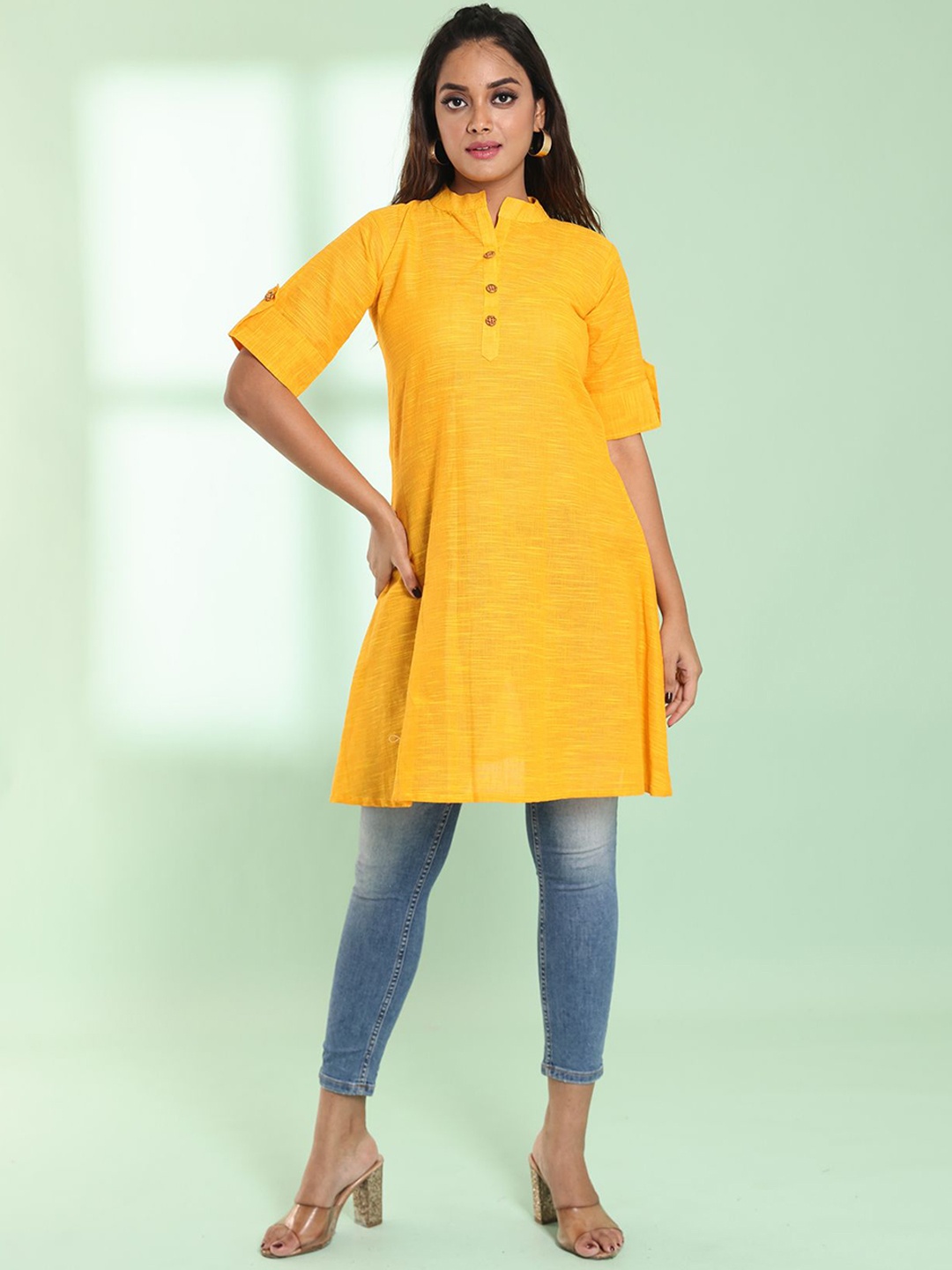 

Charukriti Woven Design Mandarin Collar Roll-Up Sleeves Pathani Kurta, Yellow