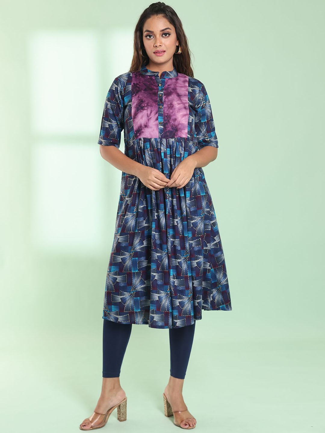 

Charukriti Abstract Printed A-Line Mandarin Collar Kurta, Blue