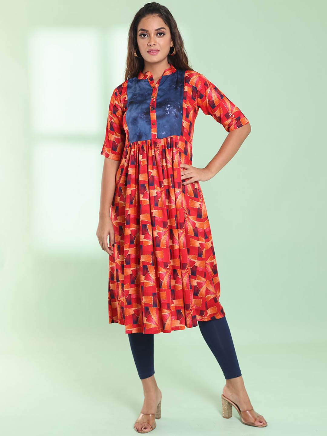 

Charukriti Abstract Printed A-Line Mandarin Collar Kurta, Red