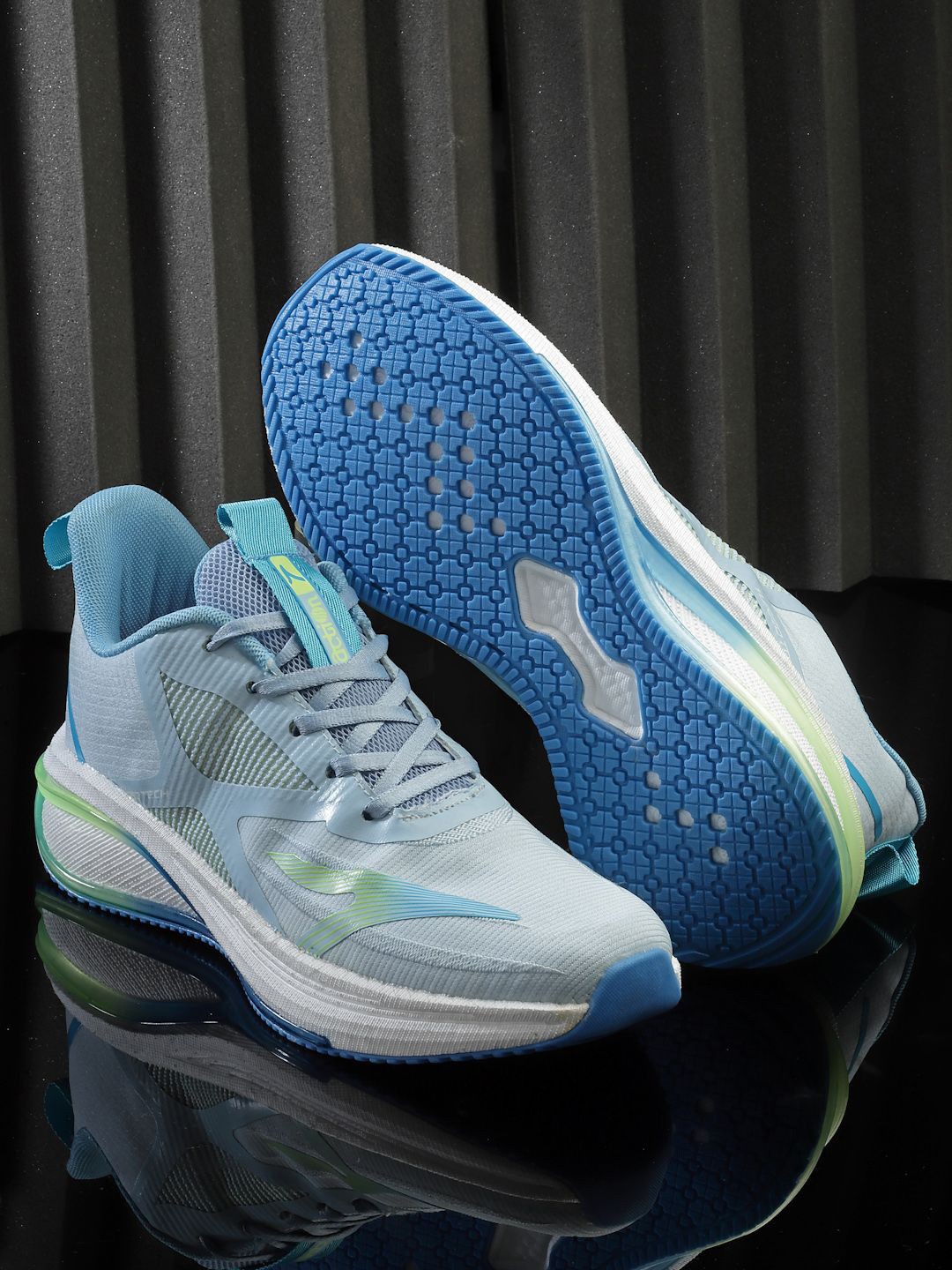

Action Men Mesh Running Non-Marking Shoes, Blue