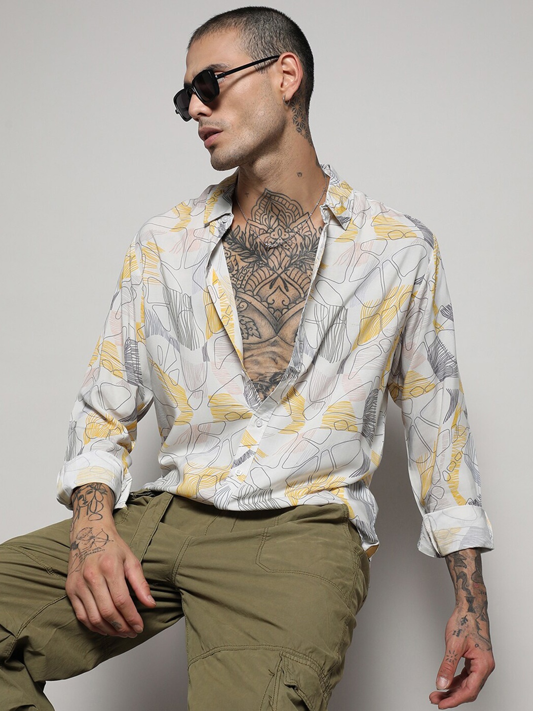 Campus Sutra Men Comfort Abstract Printed Opaque Casual Shirt, White