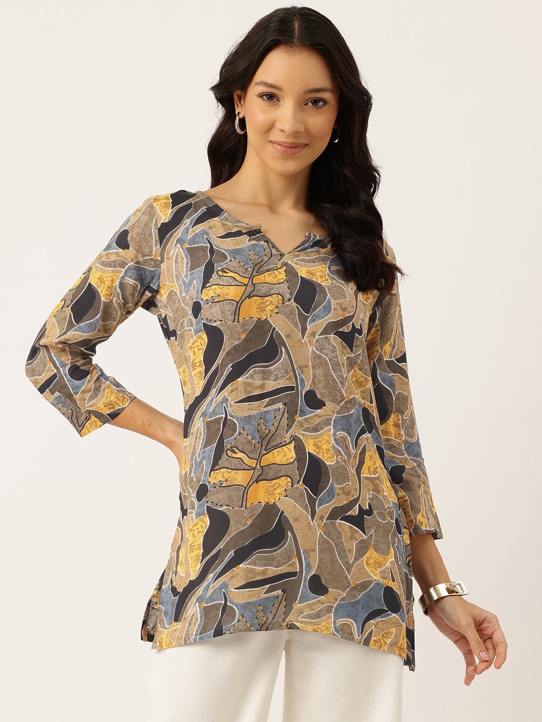 

FERANOID Floral Printed Pure Cotton Kurti, Multi