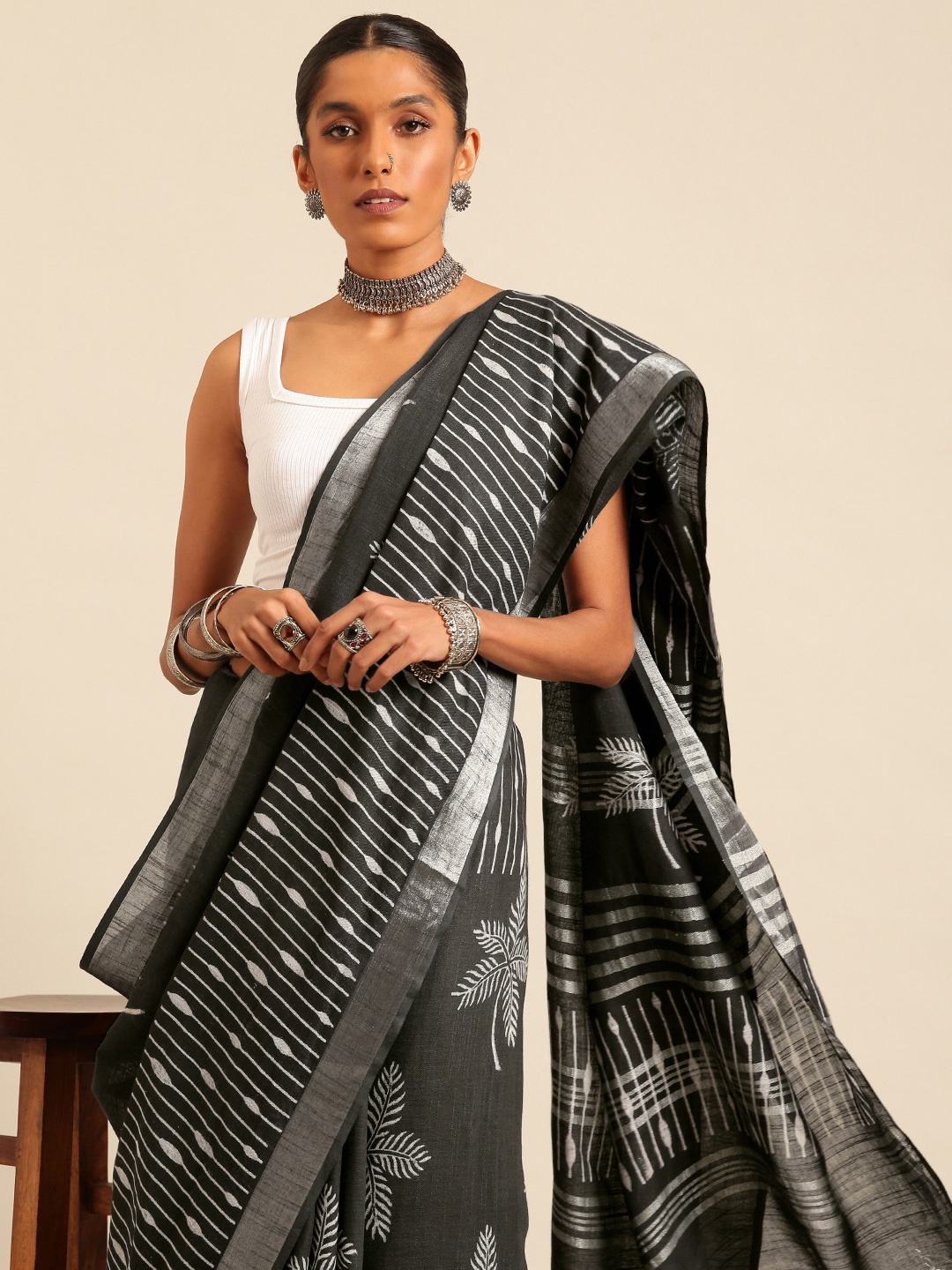 

Taavi Batik Pure Cotton Handloom Block Print Saree, Black