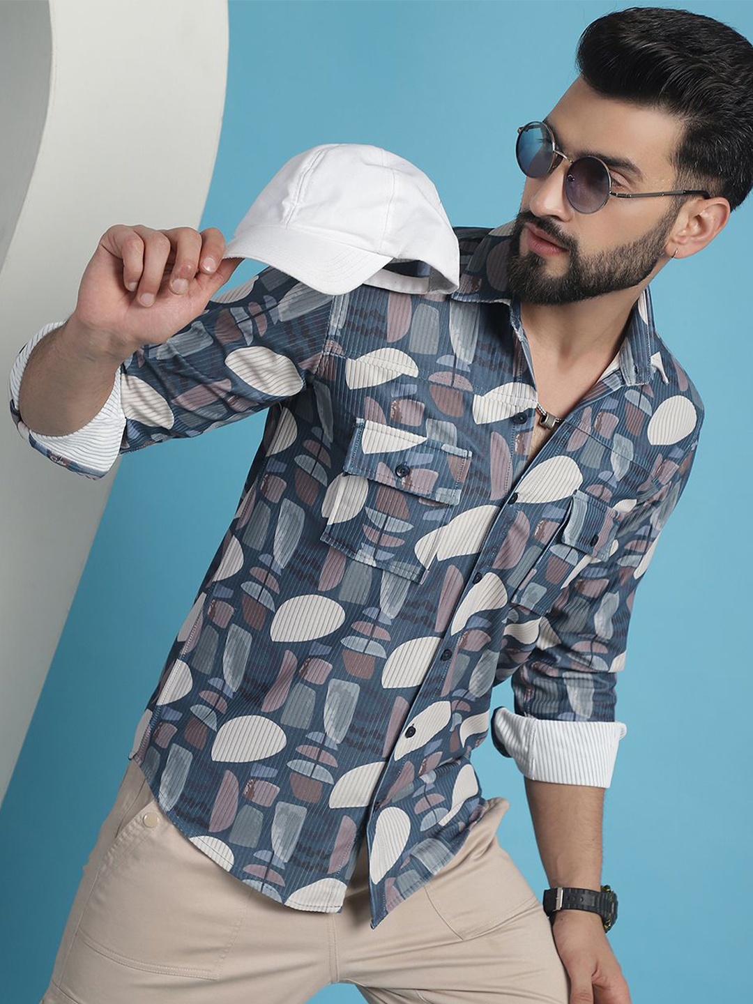 

Indian Needle Men Classic Spread Collar Abstract Printed Casual Shirt, Grey