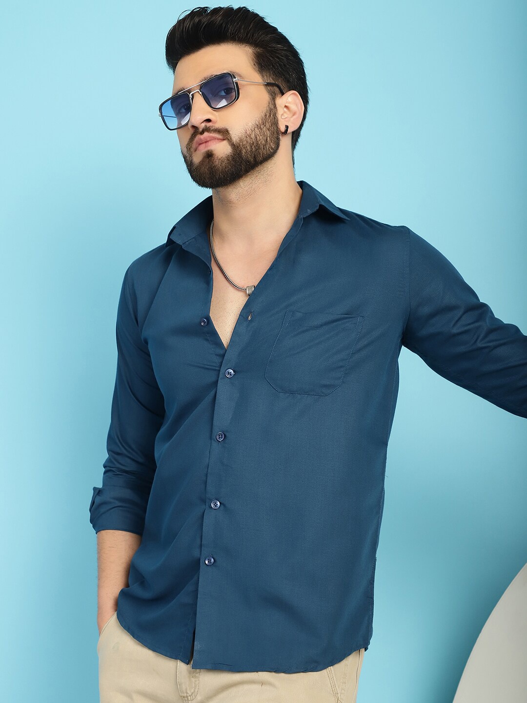 

Indian Needle Men Classic Solid Spread Collar Casual Shirt, Teal