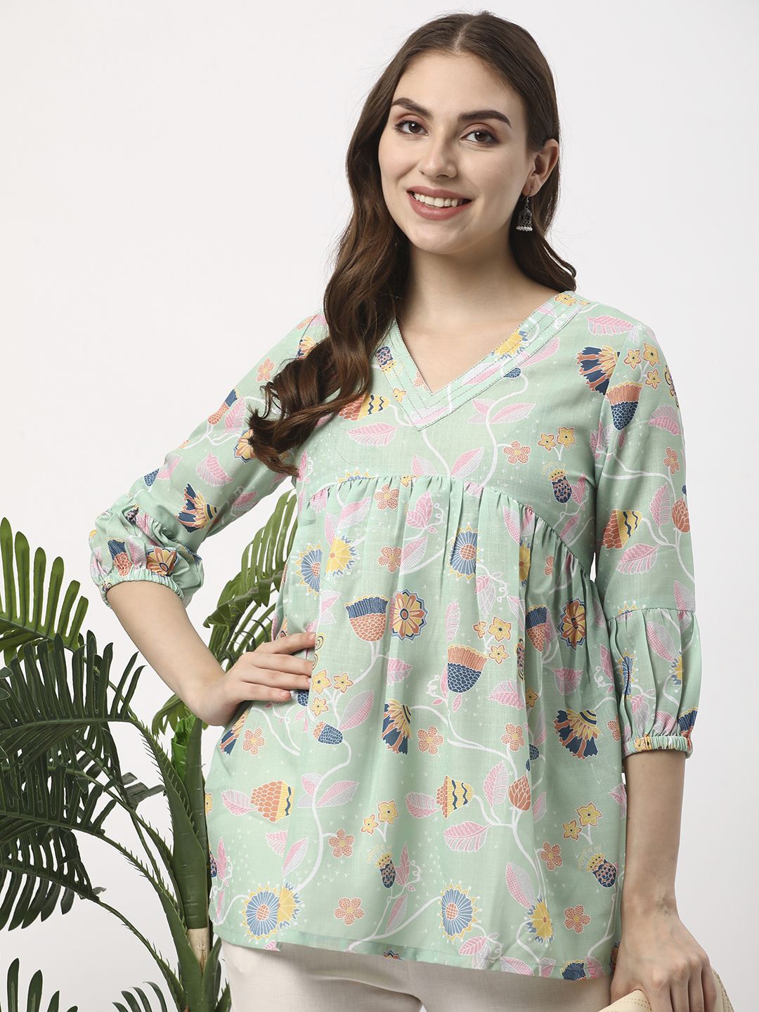 

R&B Floral Printed Empire Top, Green