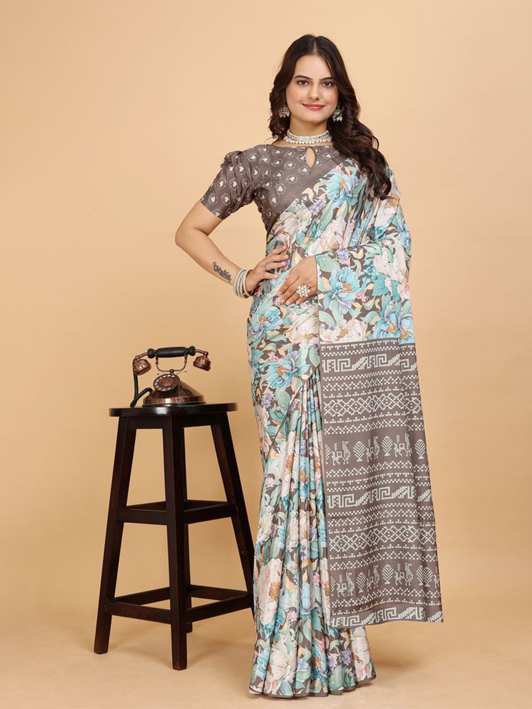 

Fashion FRICKS Floral Saree, Green