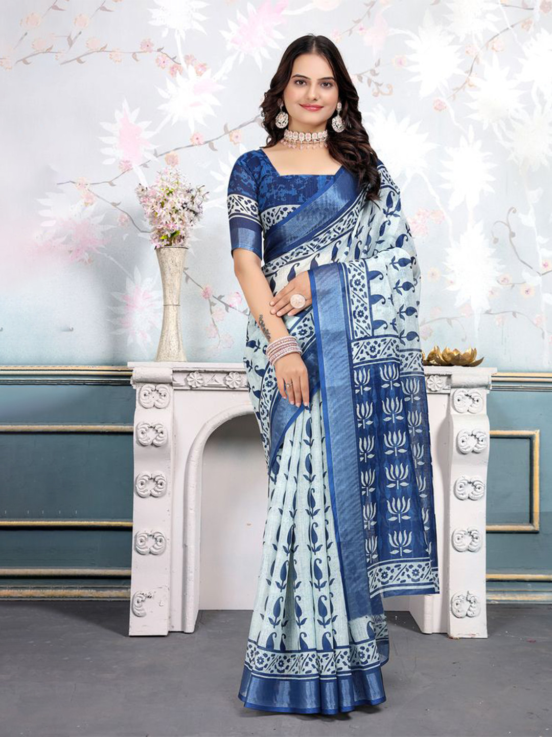 

Fashion FRICKS Paisley Printed Saree With Blouse Piece, White