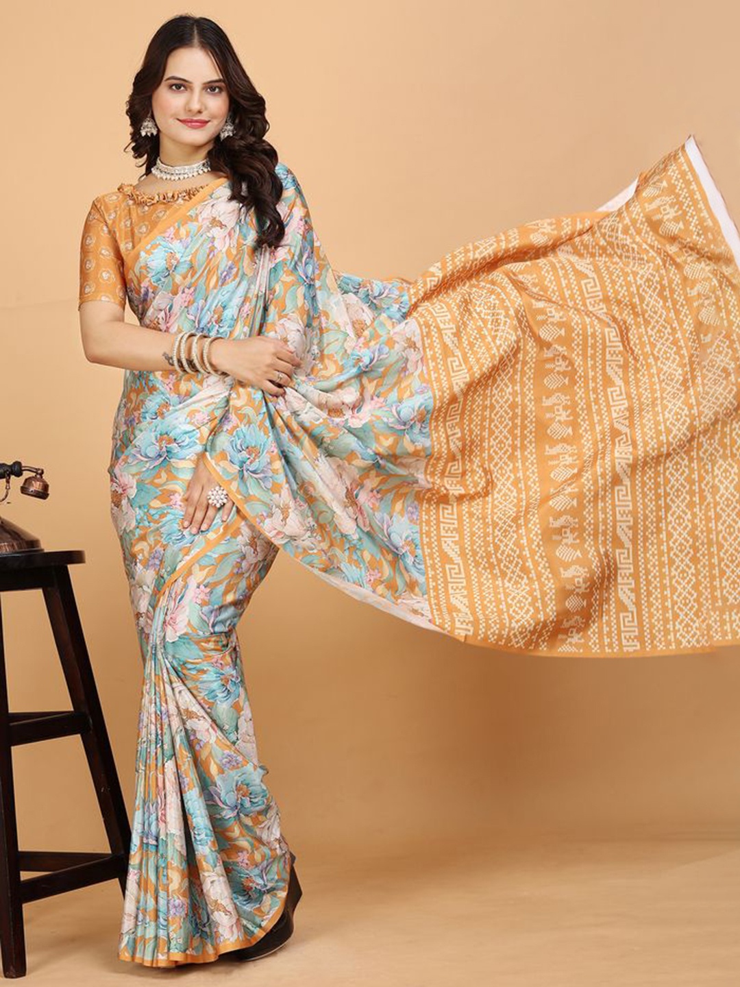 

Fashion FRICKS Floral Saree, Blue