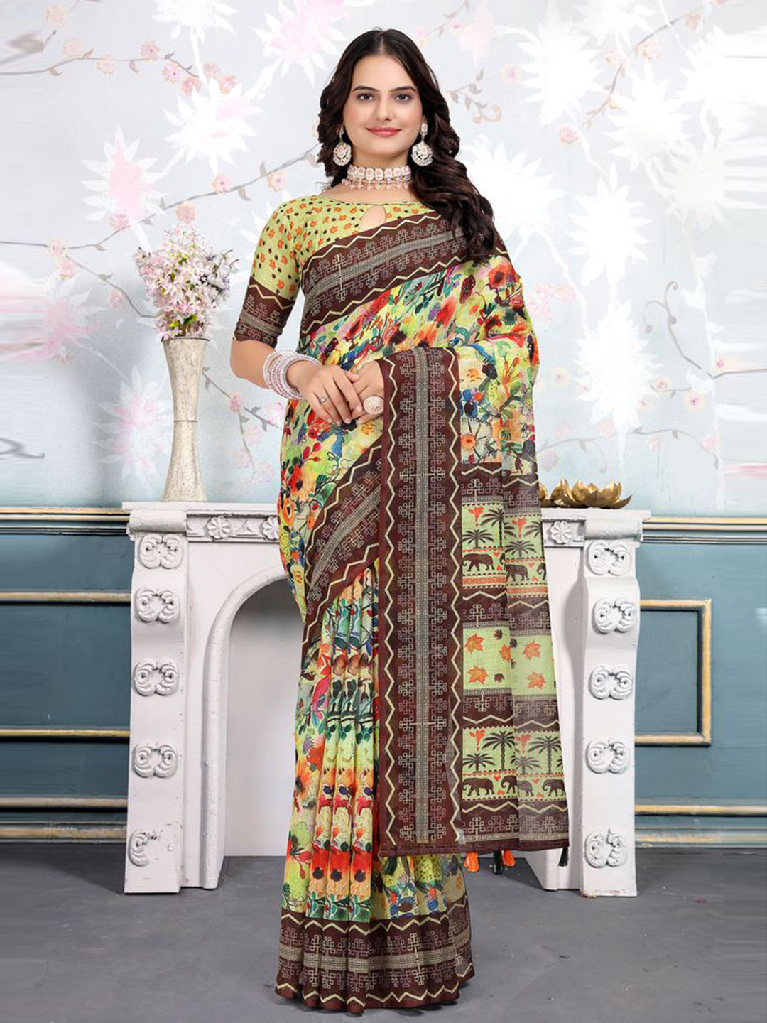 

Fashion FRICKS Floral Printed Saree, Yellow