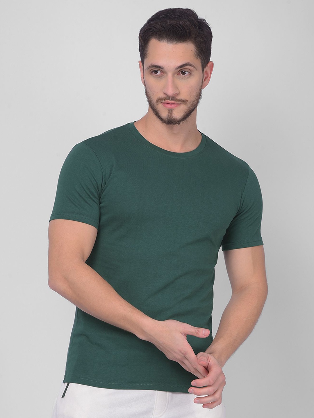 

Zeal Men Solid Pure Cotton Round Neck T-shirt, Green