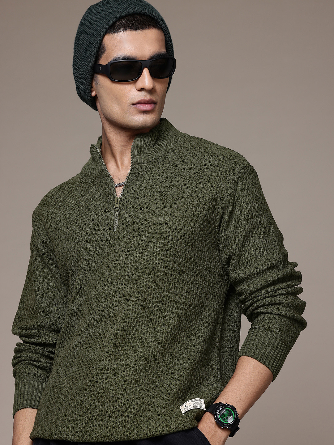 

The Roadster Lifestyle Co. Men Self Design Acrylic Pullover, Olive