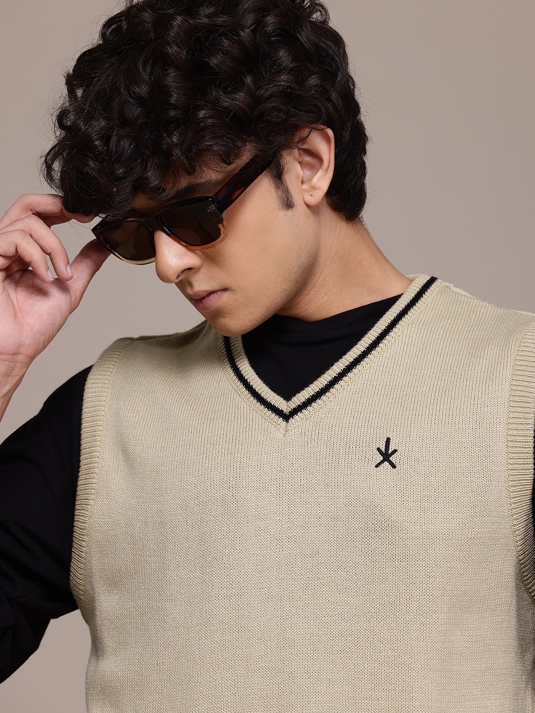 

The Roadster Lifestyle Co. V-Neck Sweater Vest, Beige