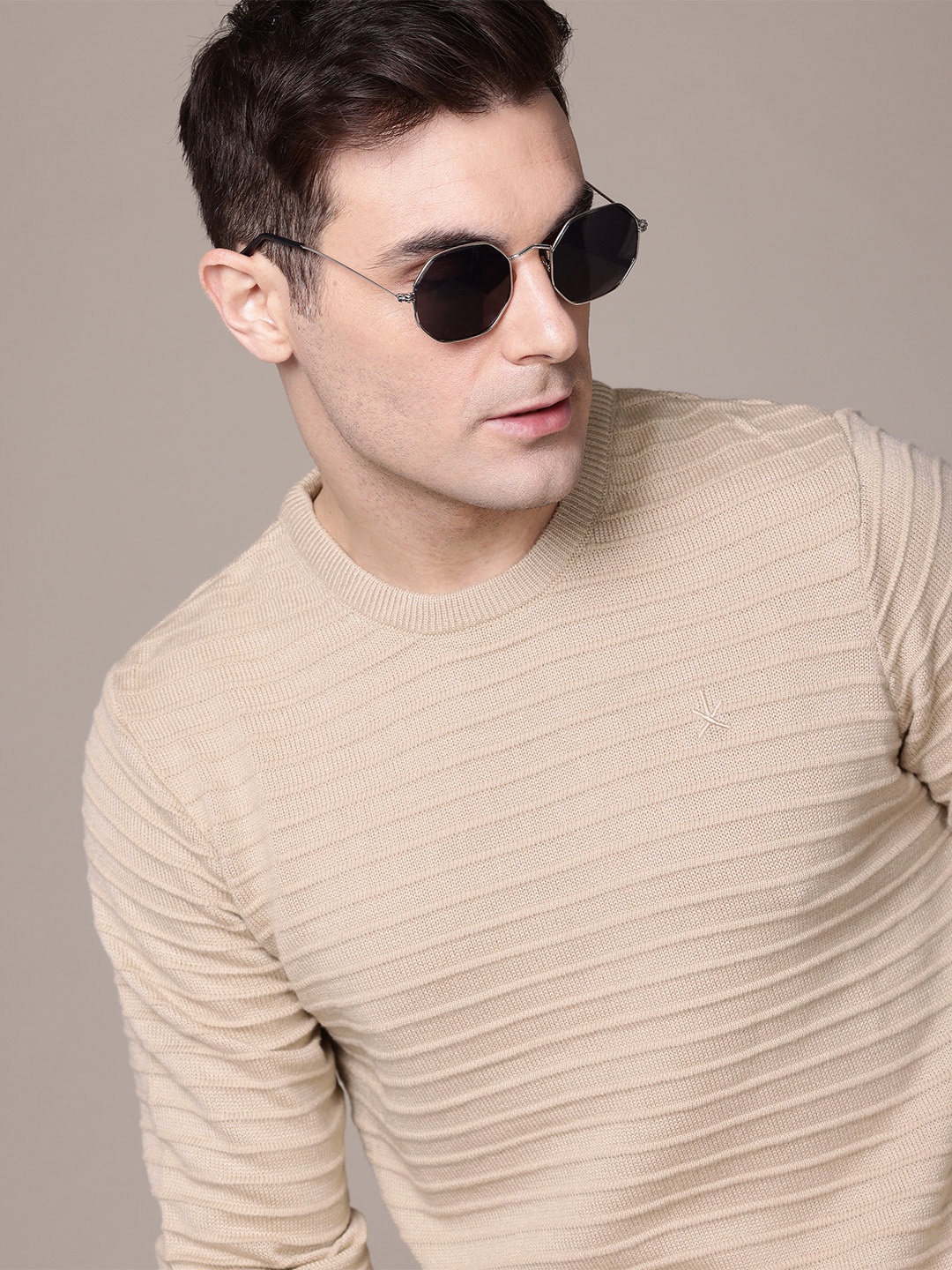 

The Roadster Lifestyle Co. Men Striped Pullover, Beige