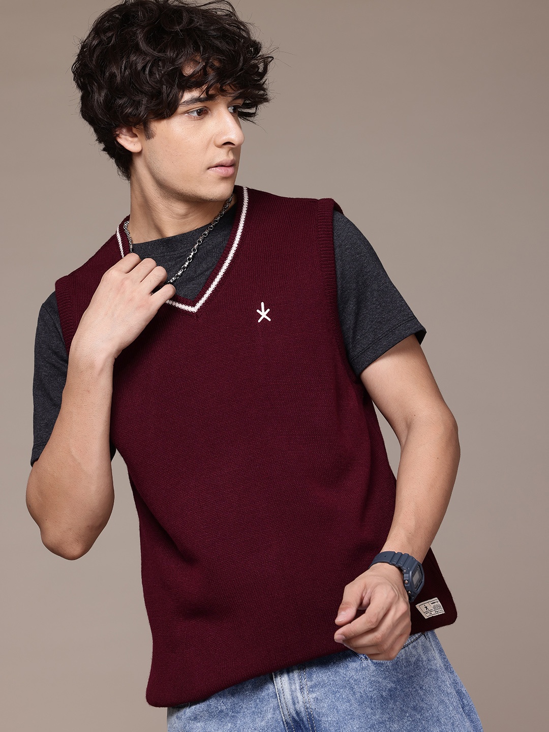 

The Roadster Lifestyle Co. Knitted Acrylic Sweater Vest, Maroon