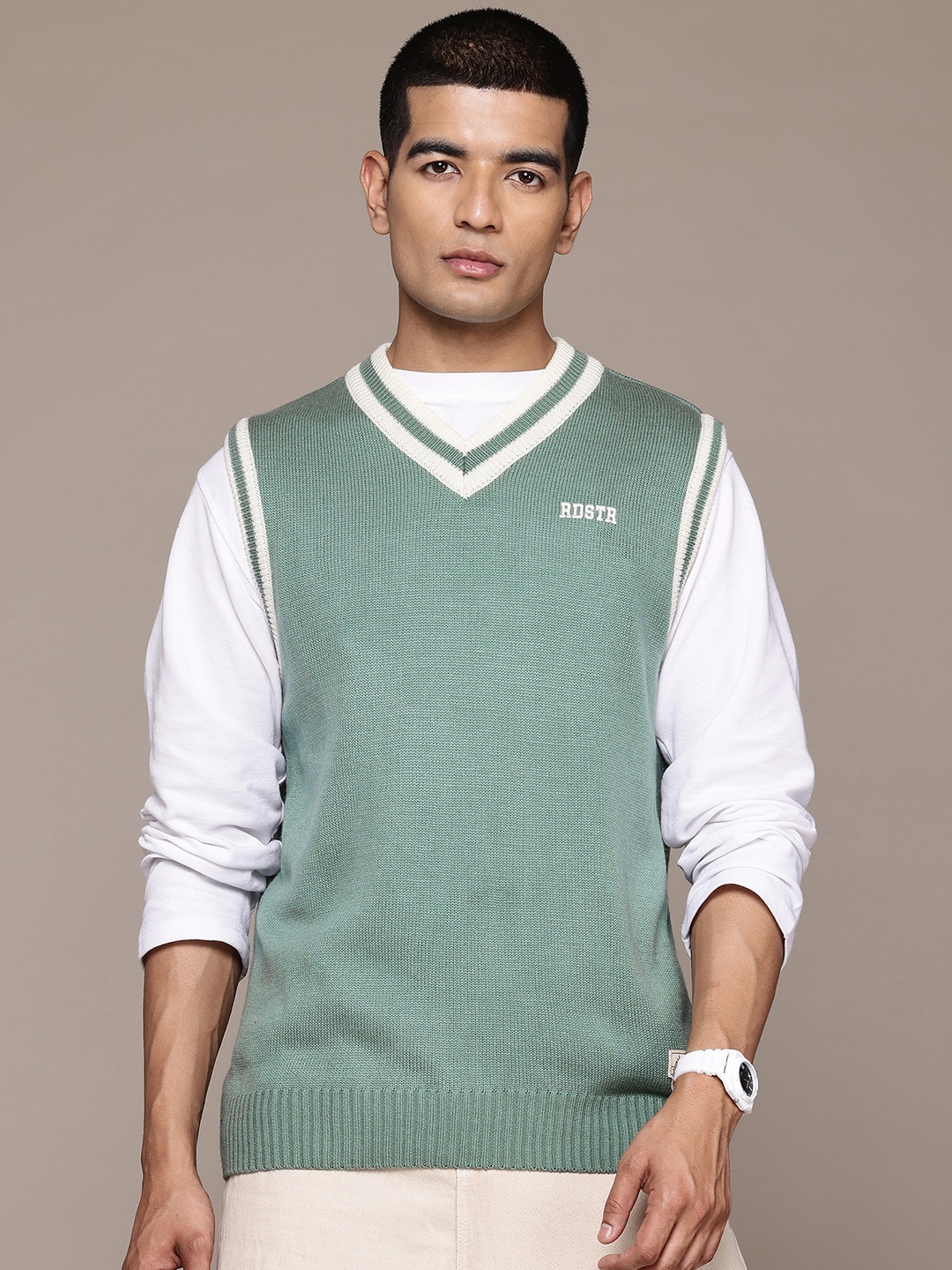 

The Roadster Lifestyle Co. V-Neck Sweater Vest, Sea green