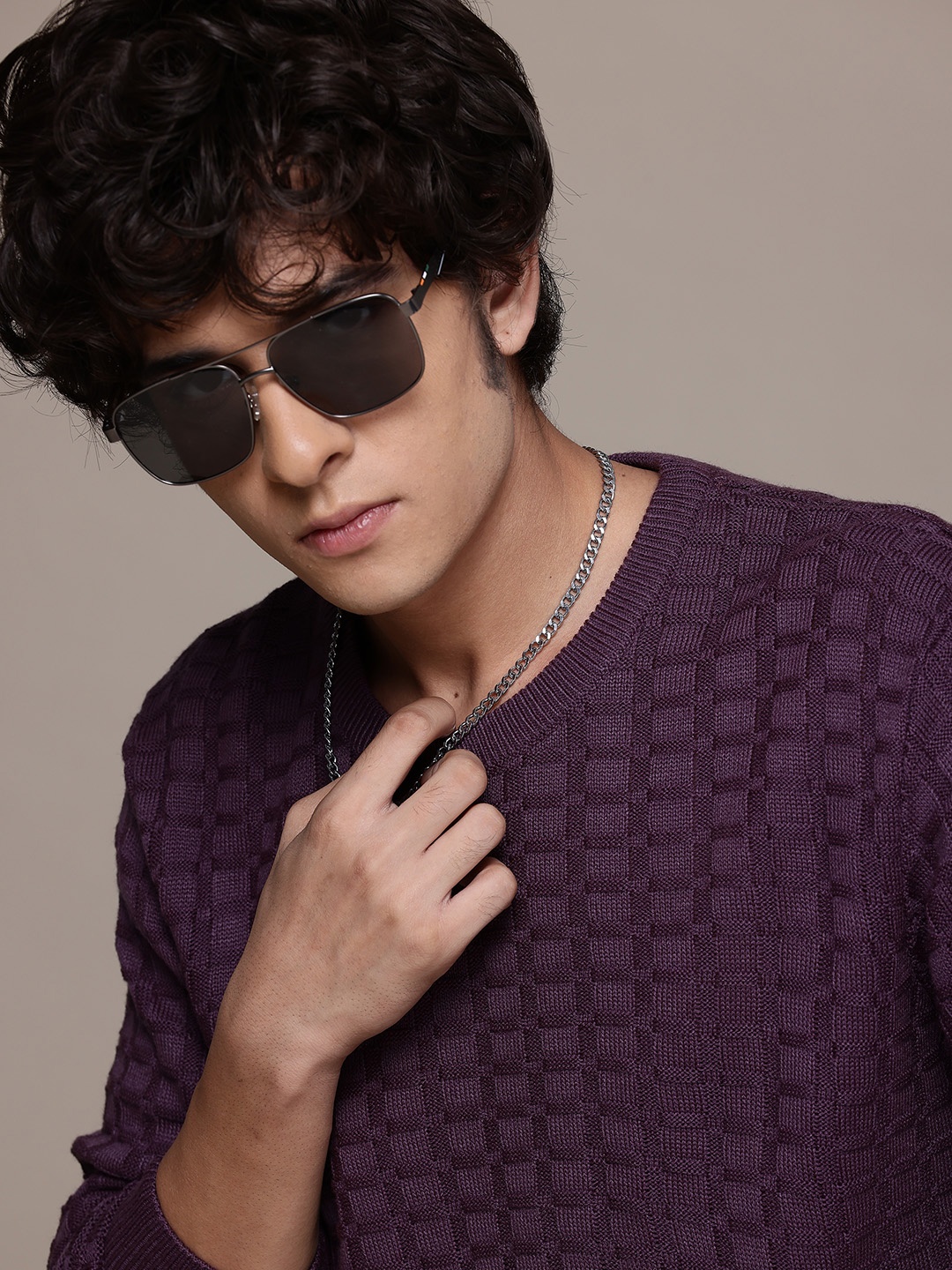 

The Roadster Lifestyle Co. Self Design Textured Sweater, Purple