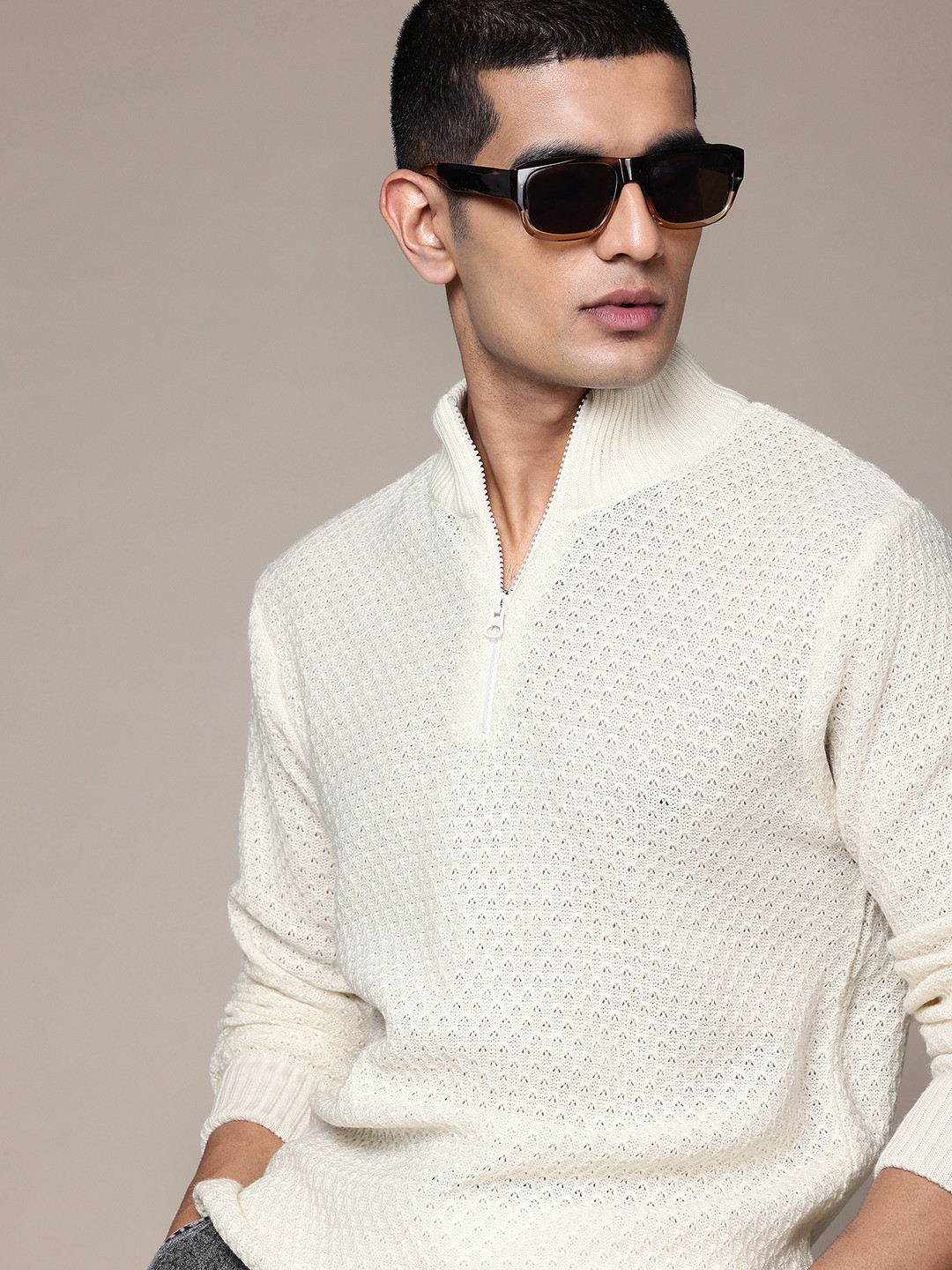 

The Roadster Lifestyle Co. Men Self Design Acrylic Pullover, Off white