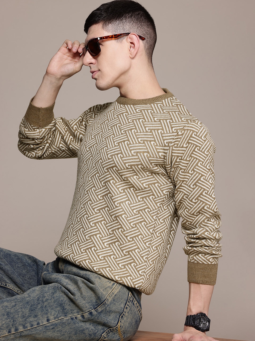 

The Roadster Lifestyle Co. Geometric Pattern Pullover, Beige