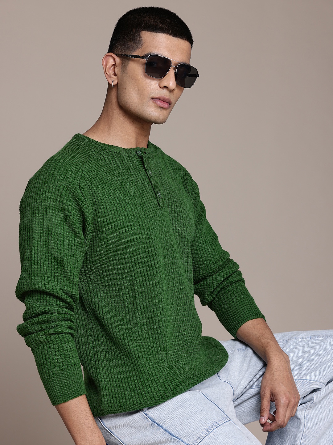 

The Roadster Lifestyle Co. Men Self Design Acrylic Pullover, Green