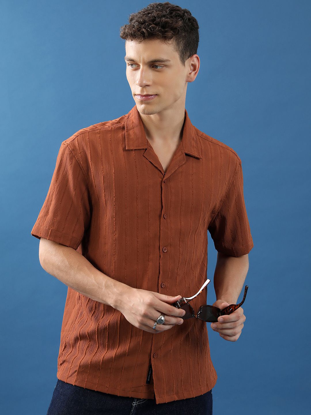 

HIGHLANDER Men Textured Relaxed Shirt, Rust