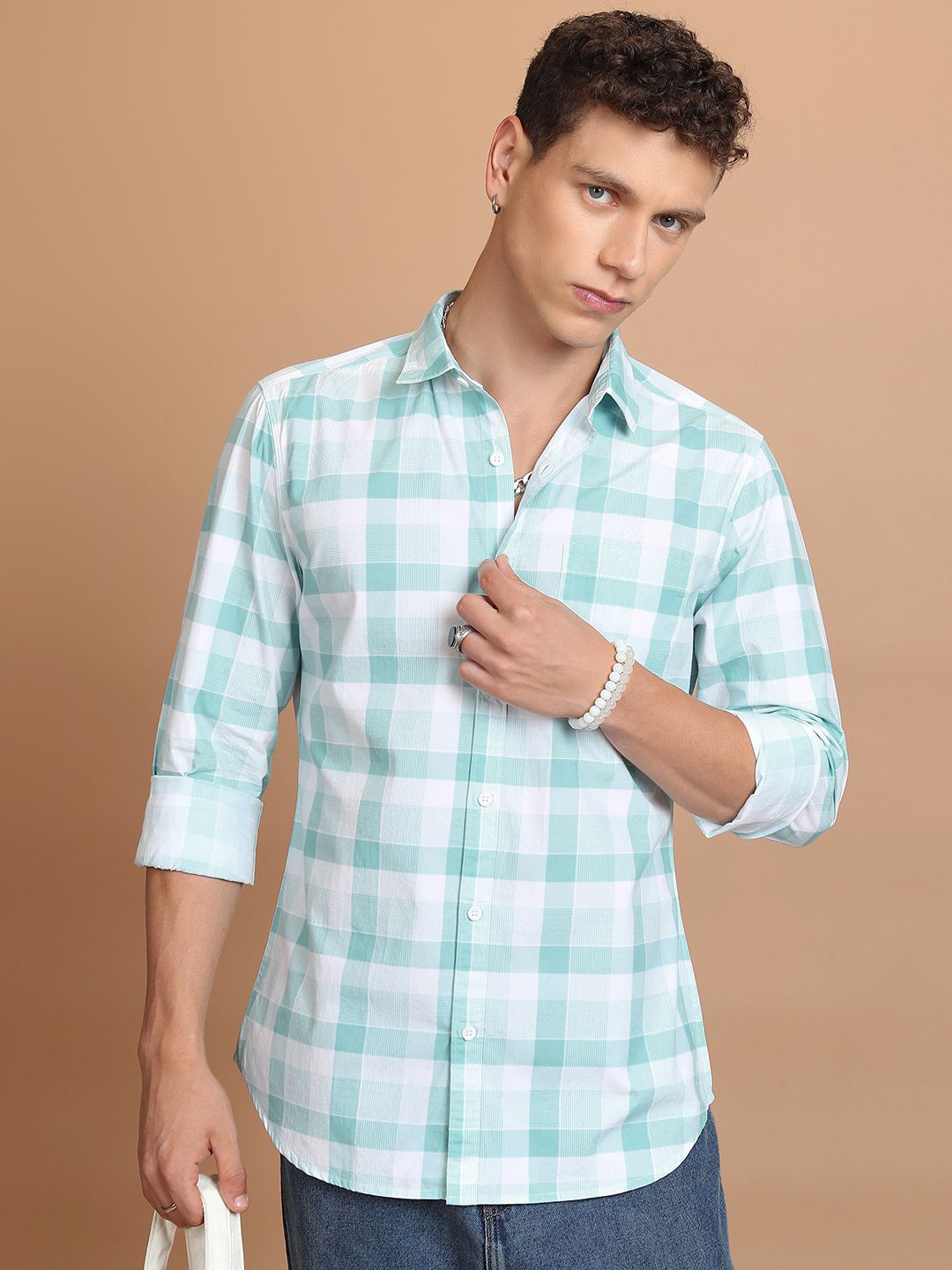 

HIGHLANDER Men Gingham Checks Spread Collar Slim Fit Casual Shirt, Sea green