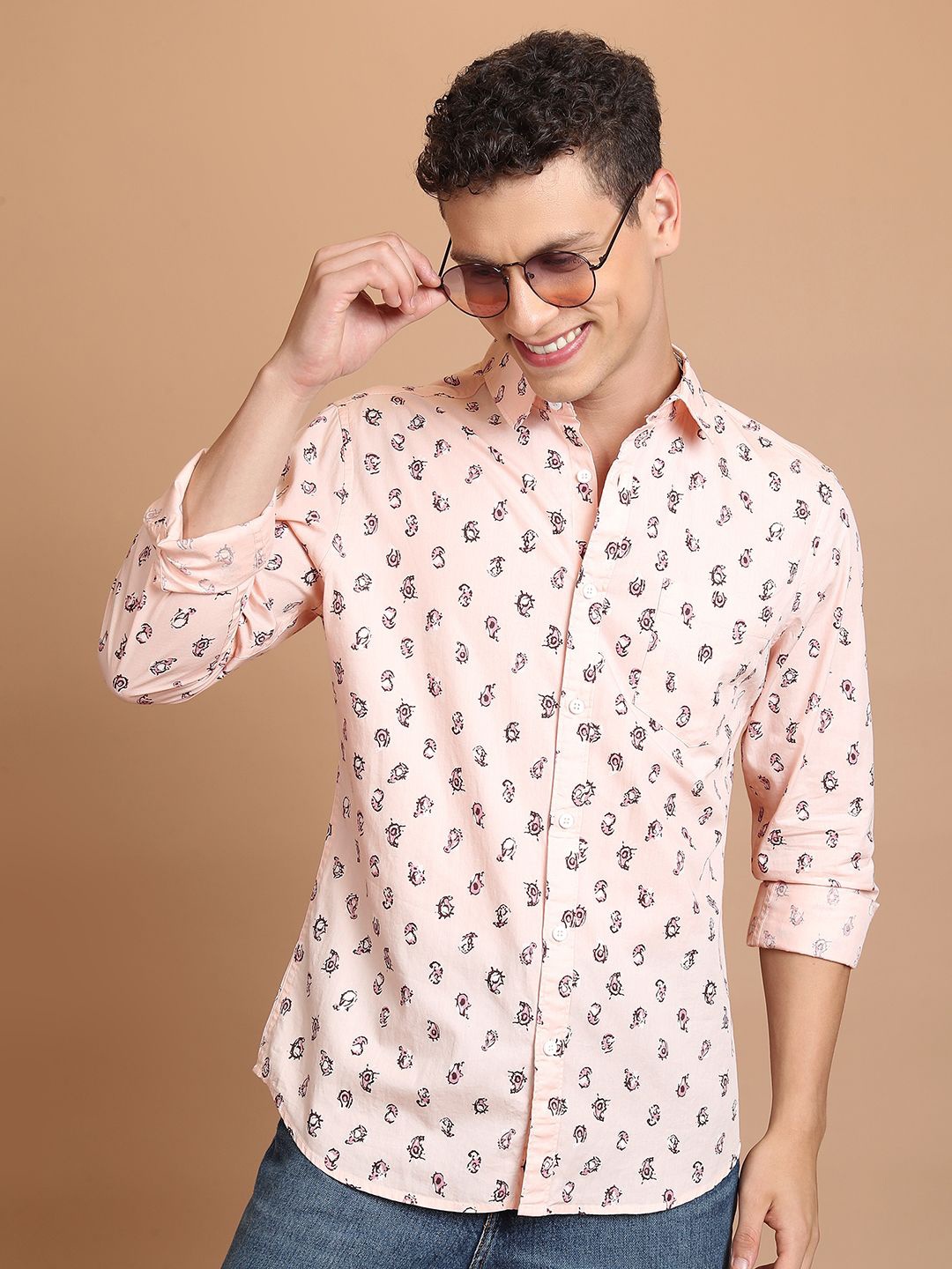 

HIGHLANDER Men Slim Fit Casual Shirt, Peach