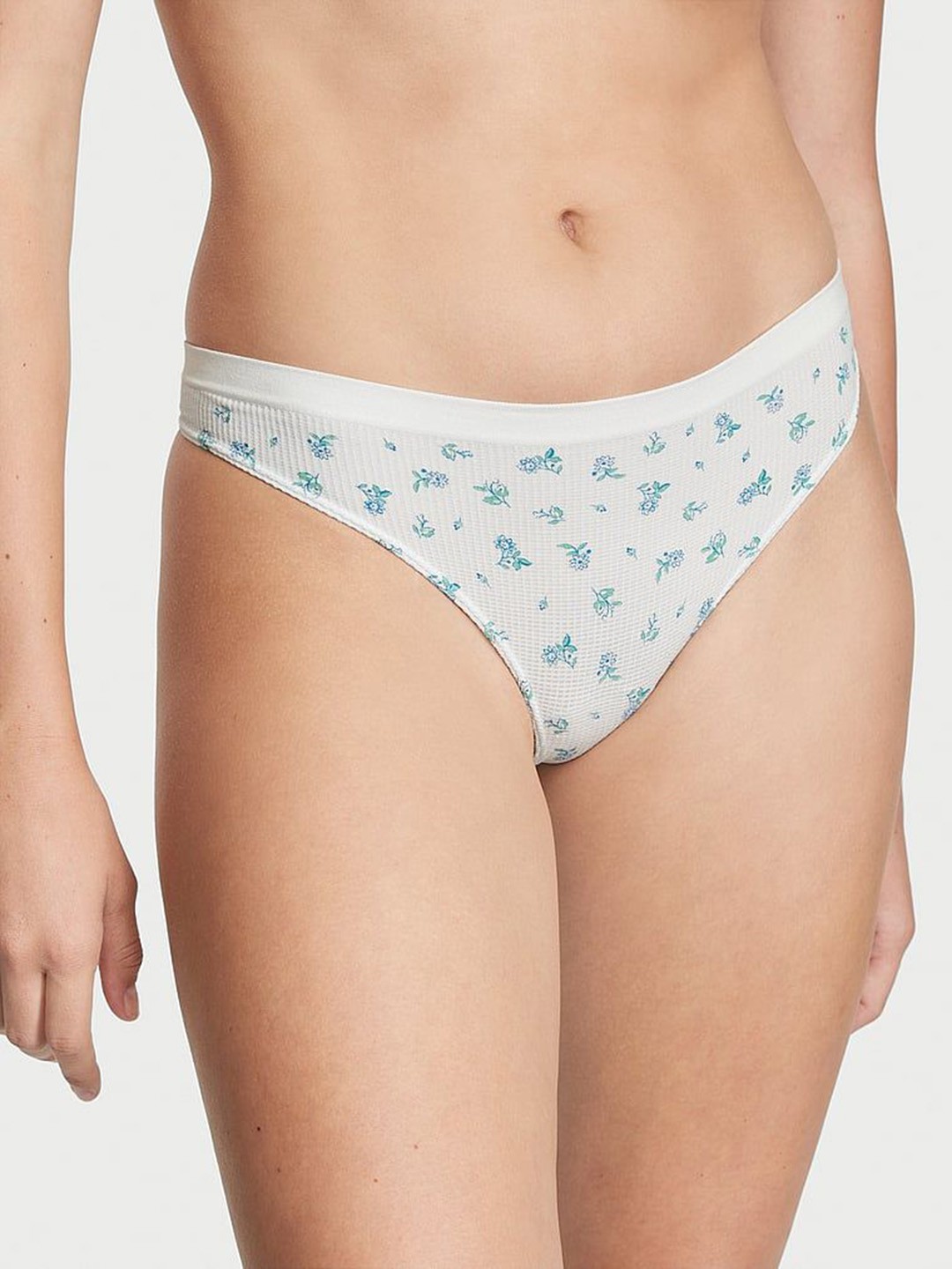 

Victoria's Secret Printed Seamless Thong Briefs -112207085Z8O, White