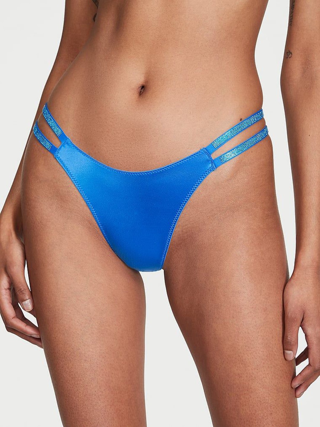 

Victoria's Secret Seamless Low-Rise Thong Briefs 1123050720M3, Blue