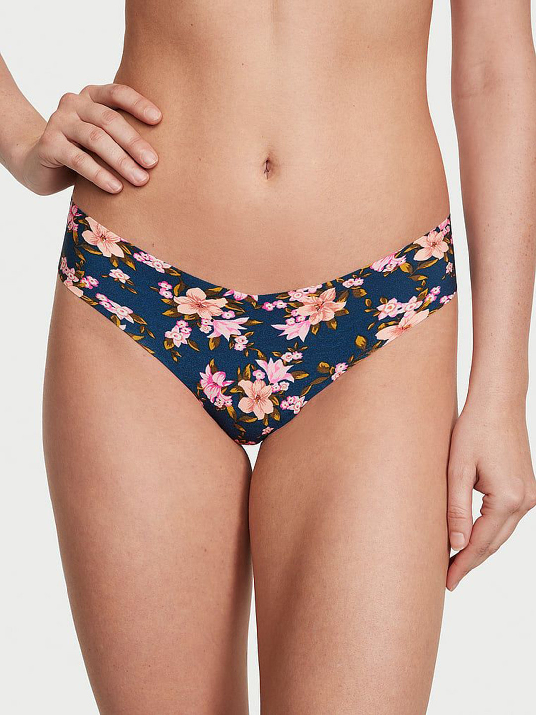 

Victoria's Secret Printed No-Show Thong Panty 1120813468RC, Navy blue