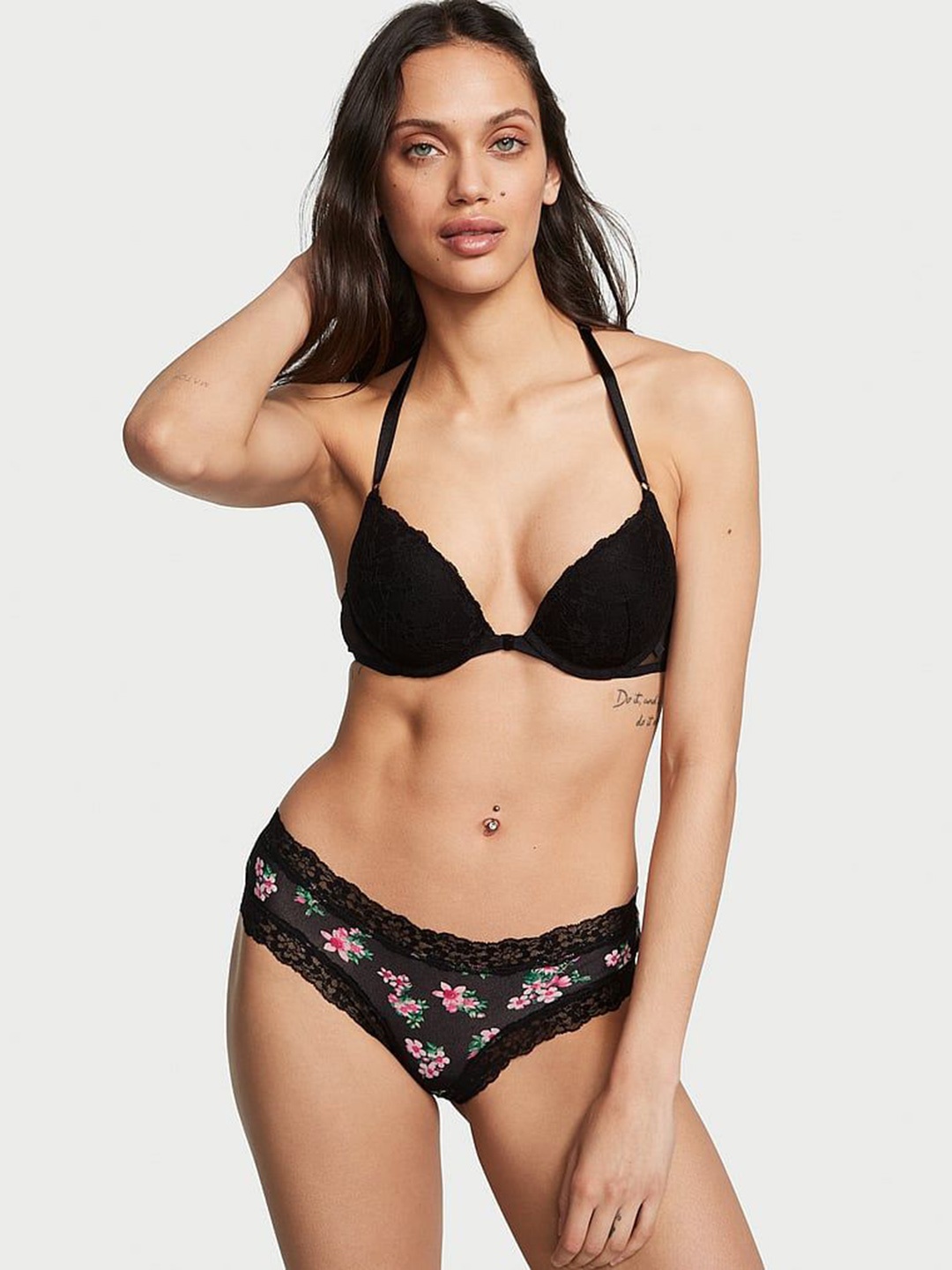 

Victoria's Secret Lace & Printed Low-Rise Basic Briefs - 112192095UCQ, Black
