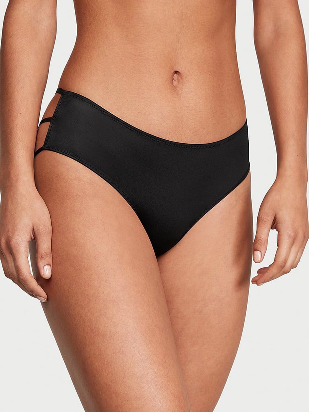

Victoria's Secret Strappy Low-Rise basic Briefs 1123814054A2, Black