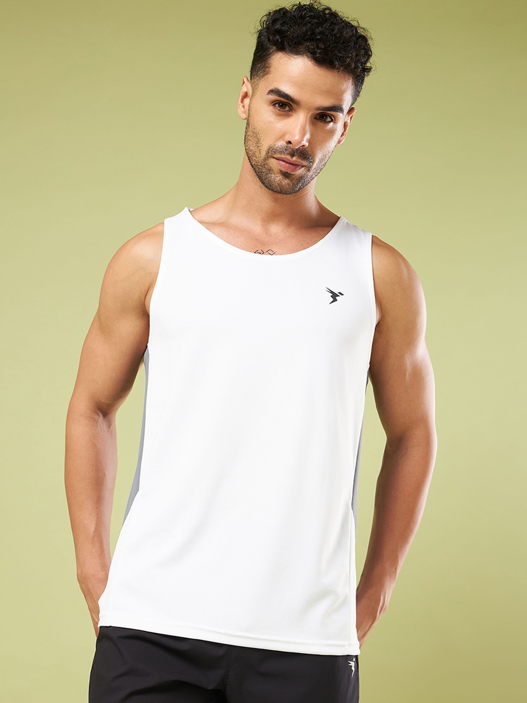 

Technosport Slim Fit Colourblocked Technocool+ Gym Vests, White