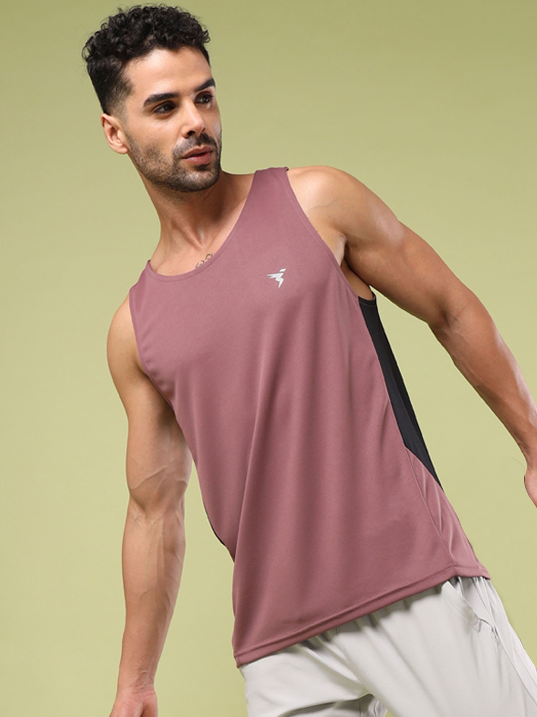 

Technosport Slim Fit Colourblocked Technocool+ Gym Vests, Purple