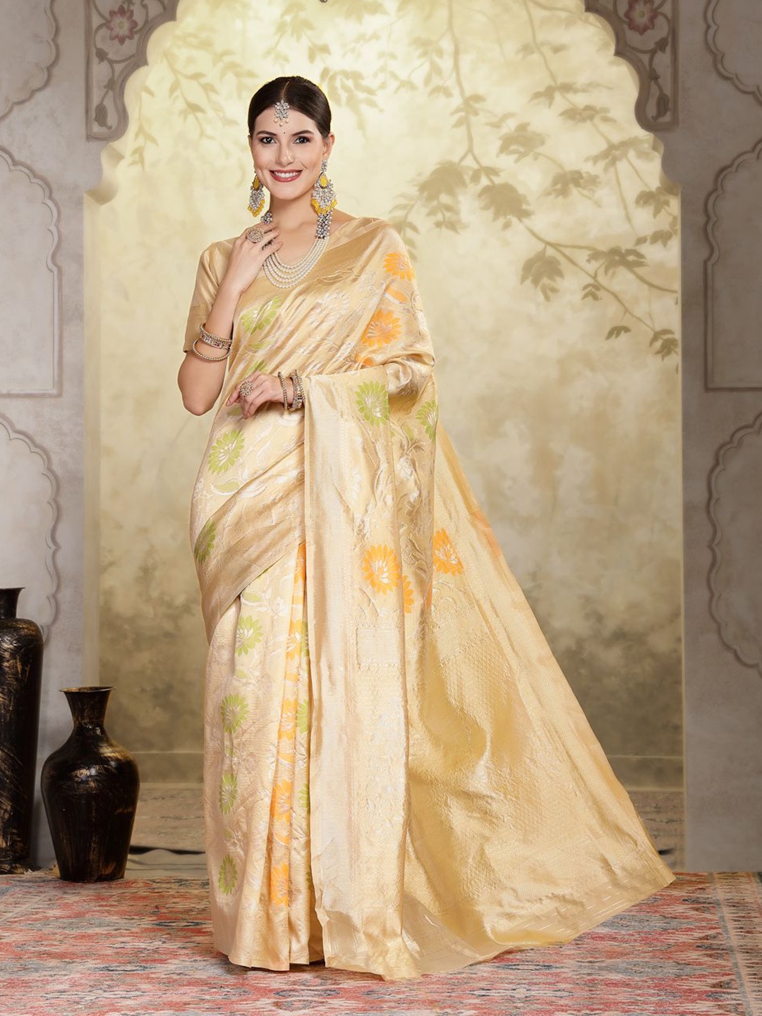 

Stylum Woven Design Zari Banarasi Saree, Beige
