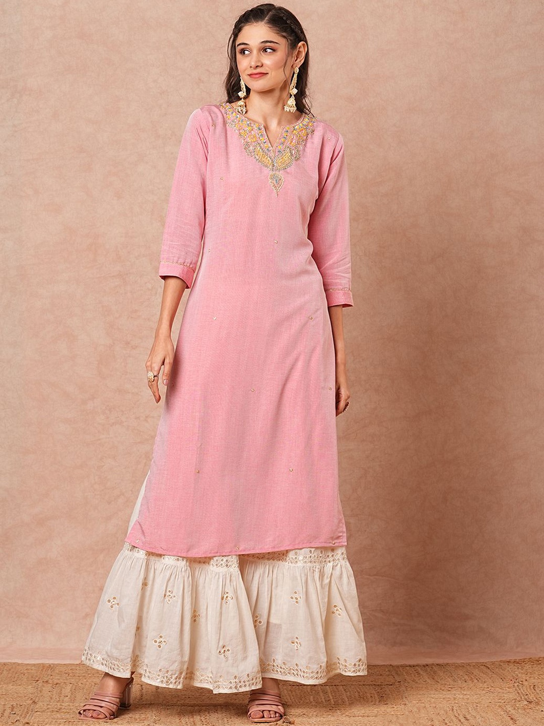 

FASHOR Floral Embroidered Mirror Work Straight Kurta, Pink