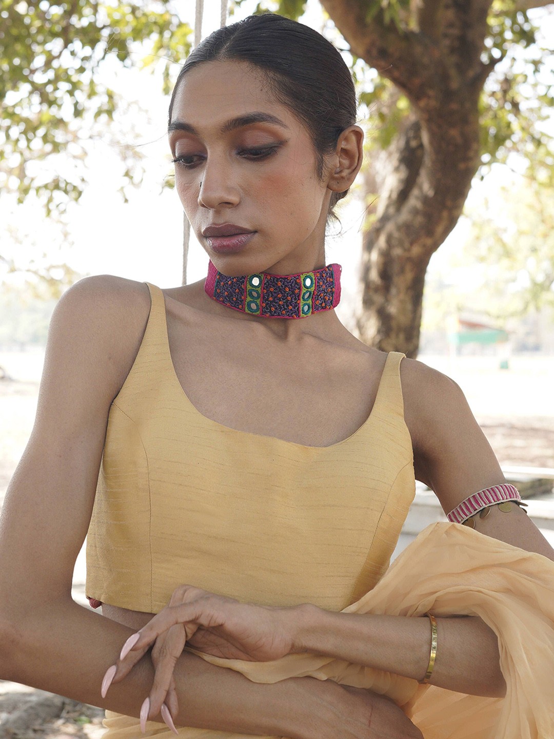 

HUTS AND LOOMS Square Neck Saree Blouse, Yellow