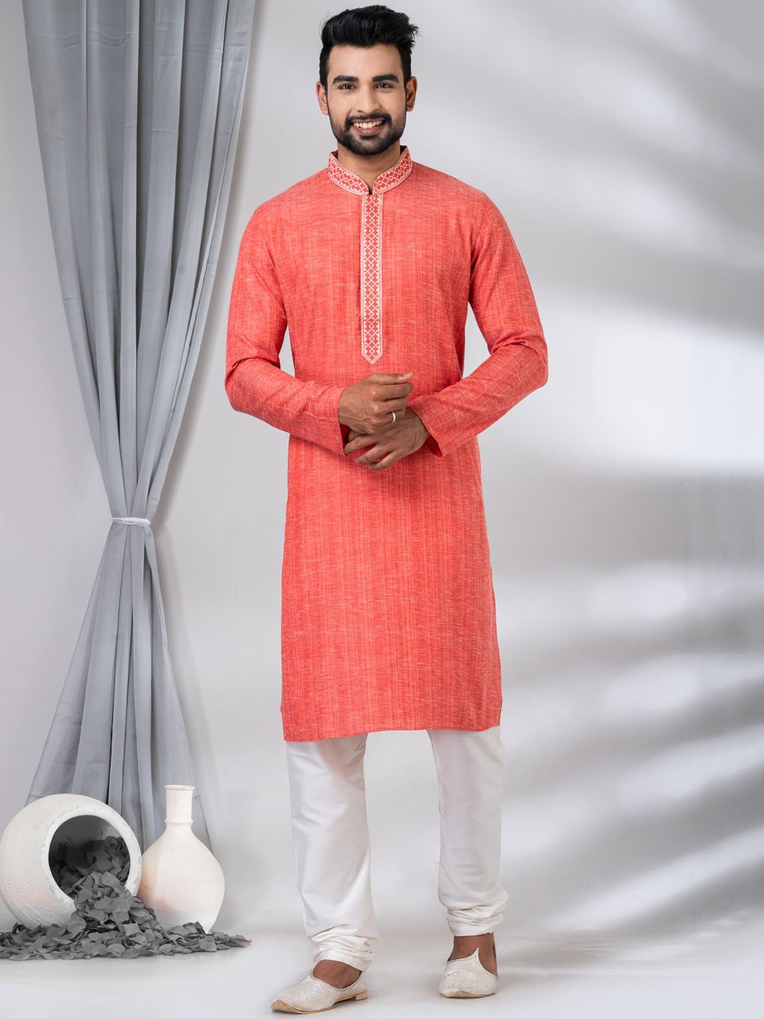 

HU - Handcrafted Uniquely Ethnic Motifs Yoke Design Mandarin Collar Kurta & Pyjamas, Red