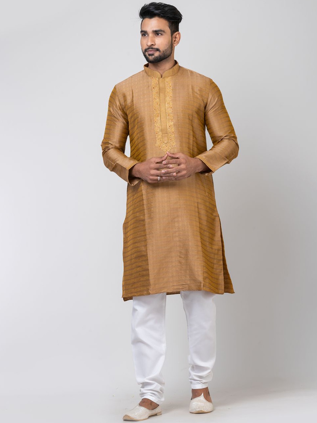 

HU - Handcrafted Uniquely Floral Yoke Design Regular Pure Silk Straight Kurta With Pyjamas, Khaki