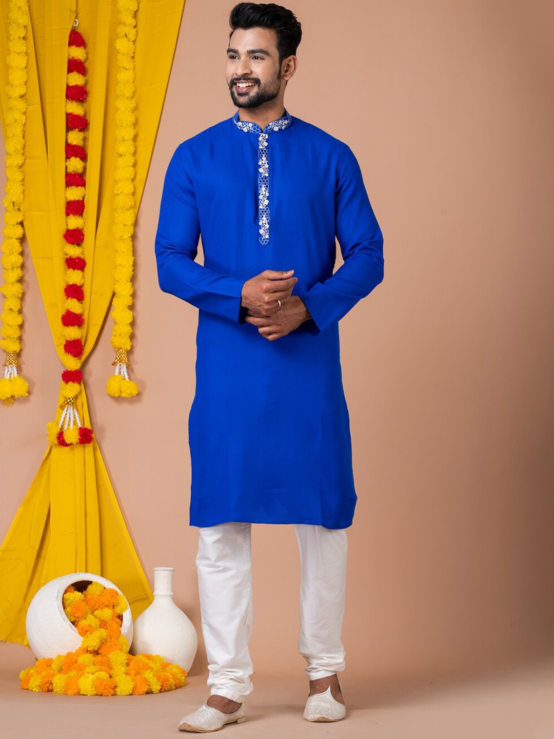 

HU - Handcrafted Uniquely Mandarin Collar Thread Work Pure Cotton Straight Kurta Set, Blue