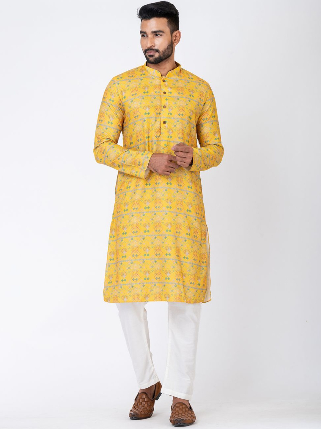 

HU - Handcrafted Uniquely Floral Embroidered Mandarin Collar Straight Kurta with Pyjamas, Yellow