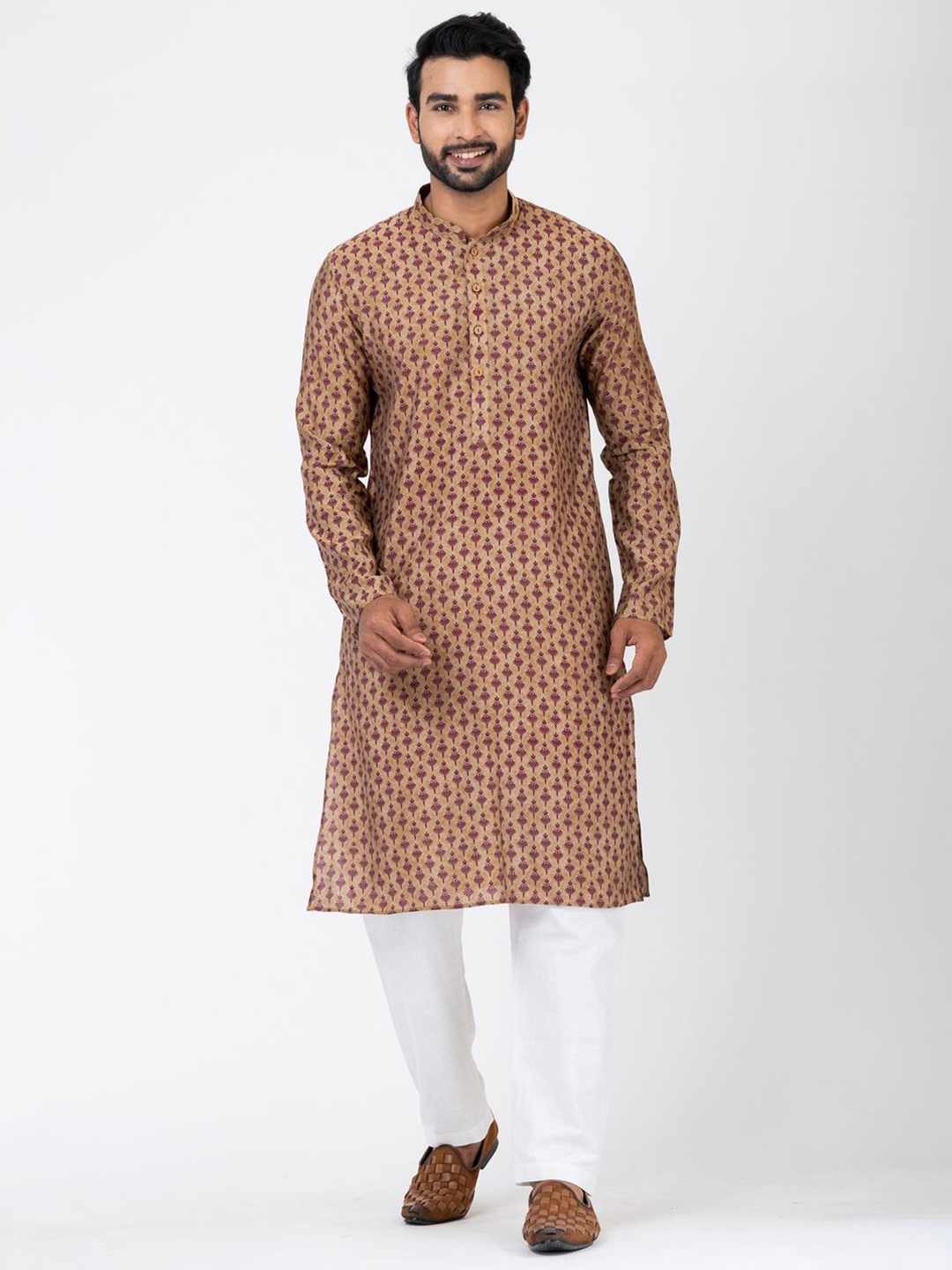 

HU - Handcrafted Uniquely Paisley Printed Mandarin Collar Kurta With Pyjamas, Brown