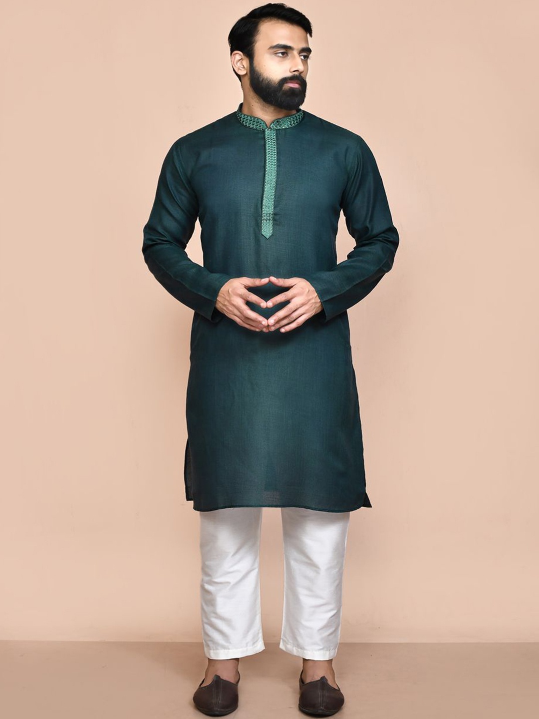 

HU - Handcrafted Uniquely Mandarin Collar Pure Cotton Straight Kurta With Pyjama, Green