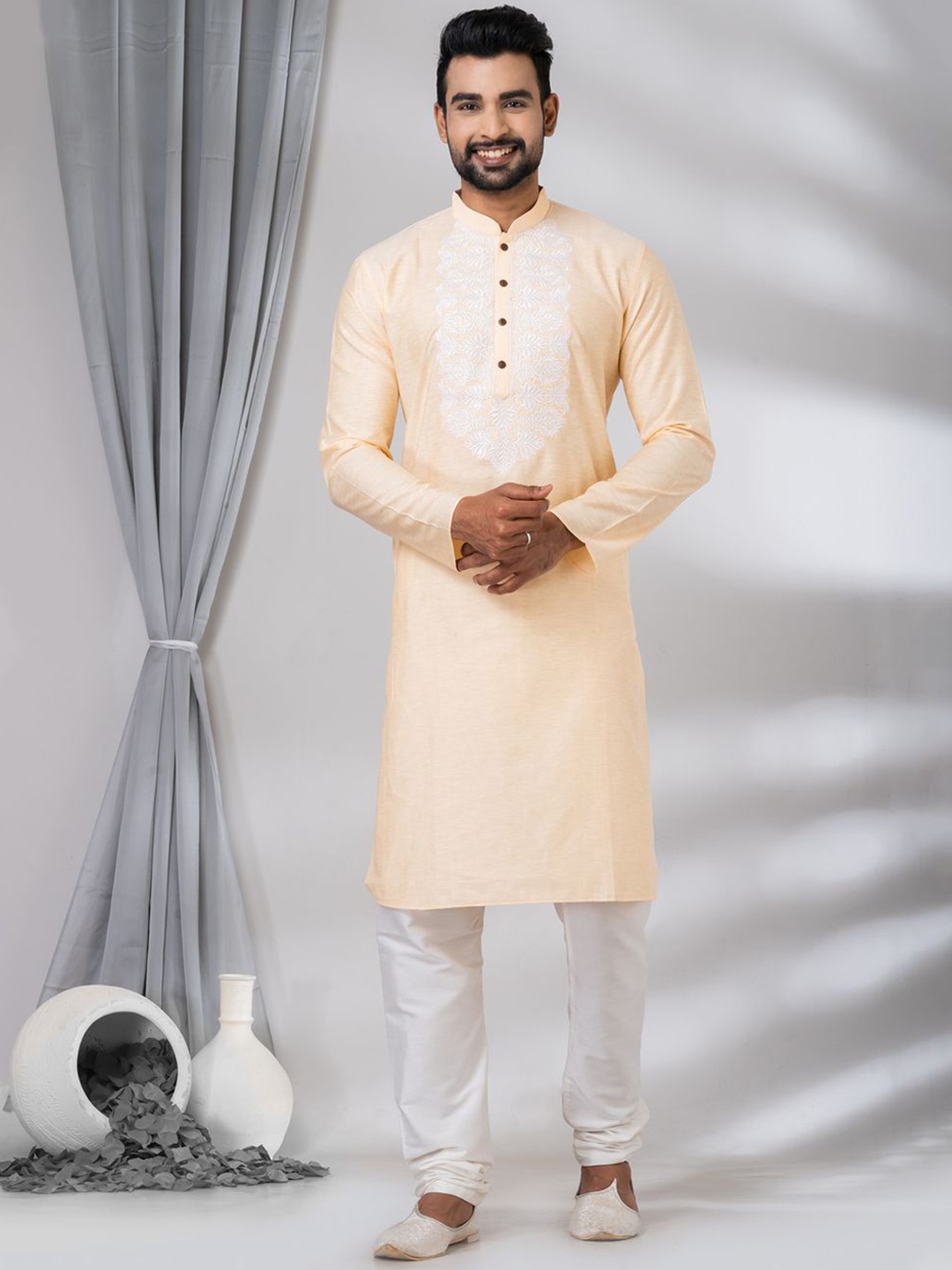 

HU - Handcrafted Uniquely Yoke Design Regular Mandarin Collar Pure Cotton Kurta & Pyjamas, Peach