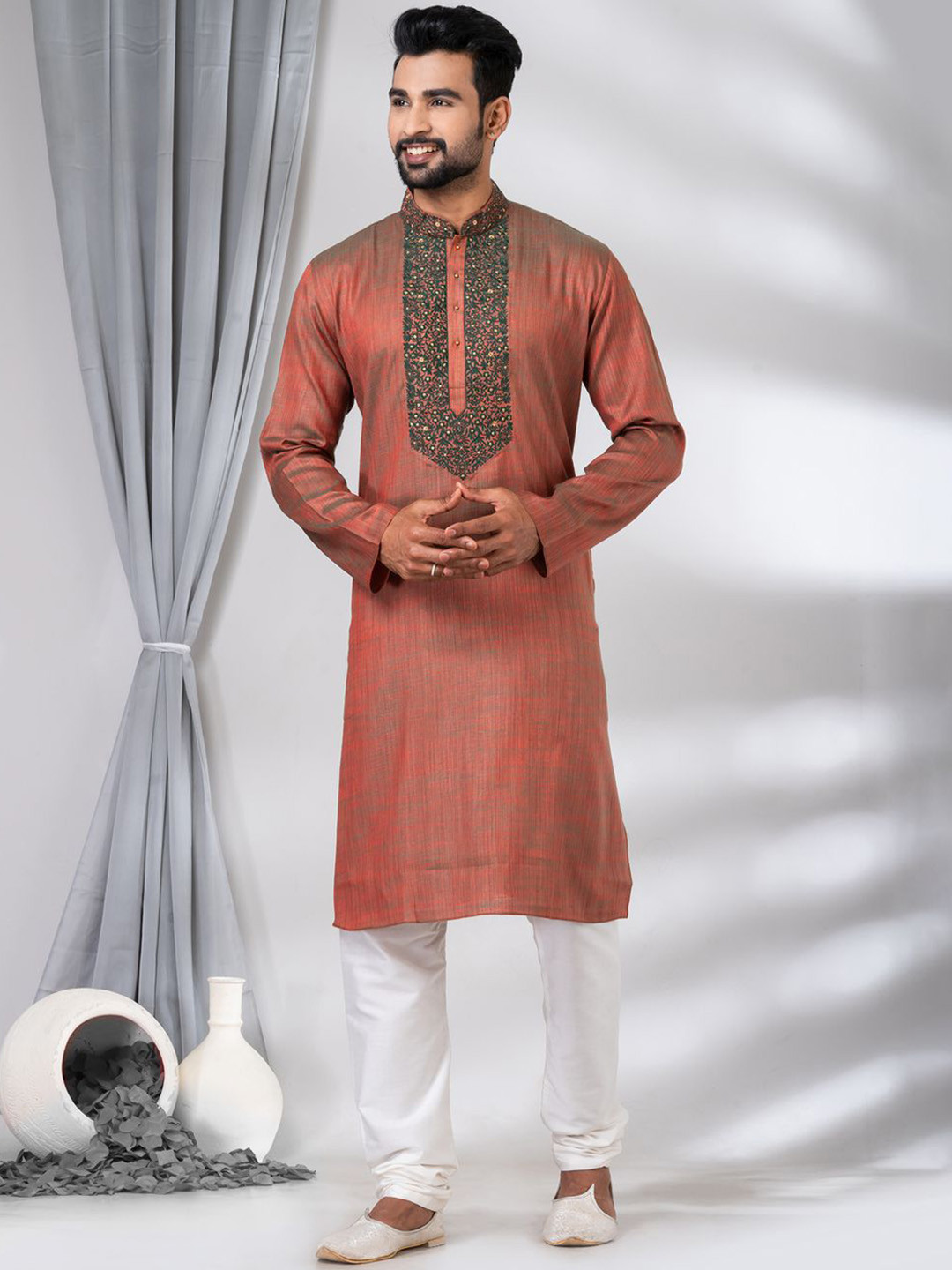 

HU - Handcrafted Uniquely Floral Yoke Design Regular Mandarin Collar Kurta & Pyjamas, Maroon