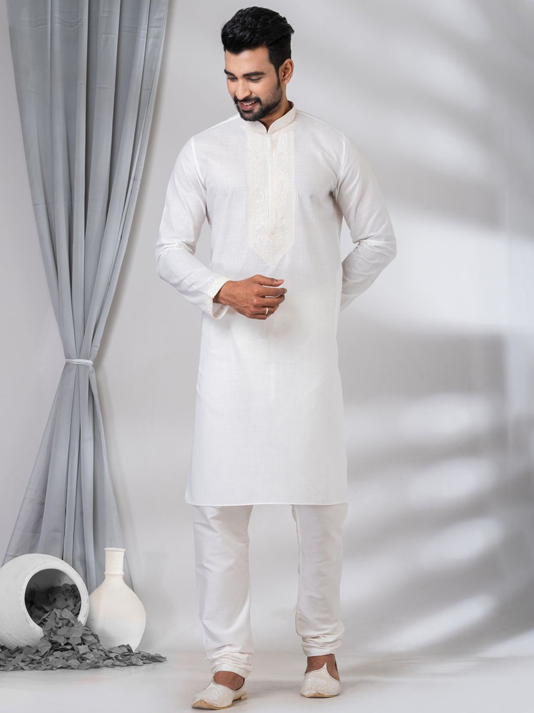 

HU - Handcrafted Uniquely Yoke Design Regular Pure Cotton Kurta & Pyjamas, White