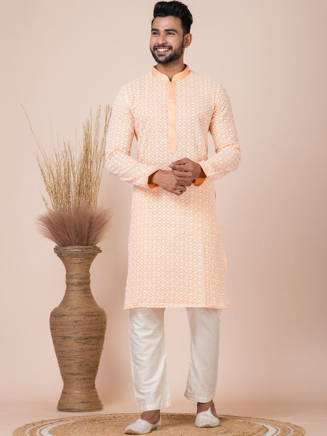 

HU - Handcrafted Uniquely Floral Embroidered Mandarin Collar Straight Kurta with Pyjamas, Peach