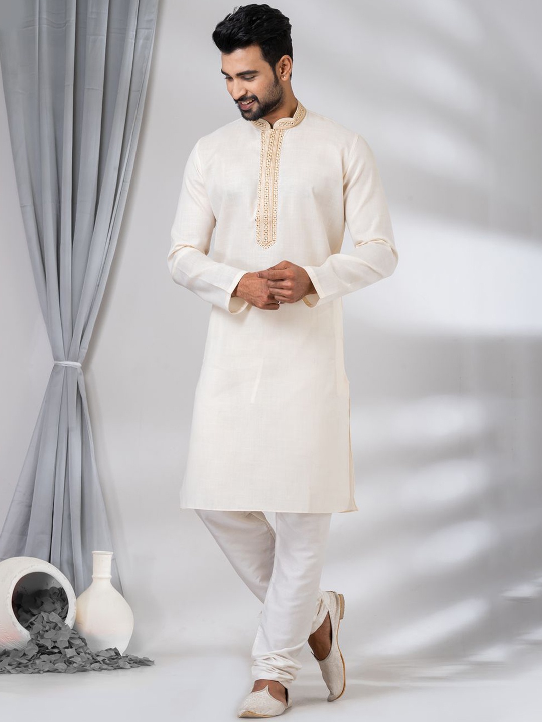 

HU - Handcrafted Uniquely Mandarin Collar Thread Work Pure Cotton Straight Kurta Set, White